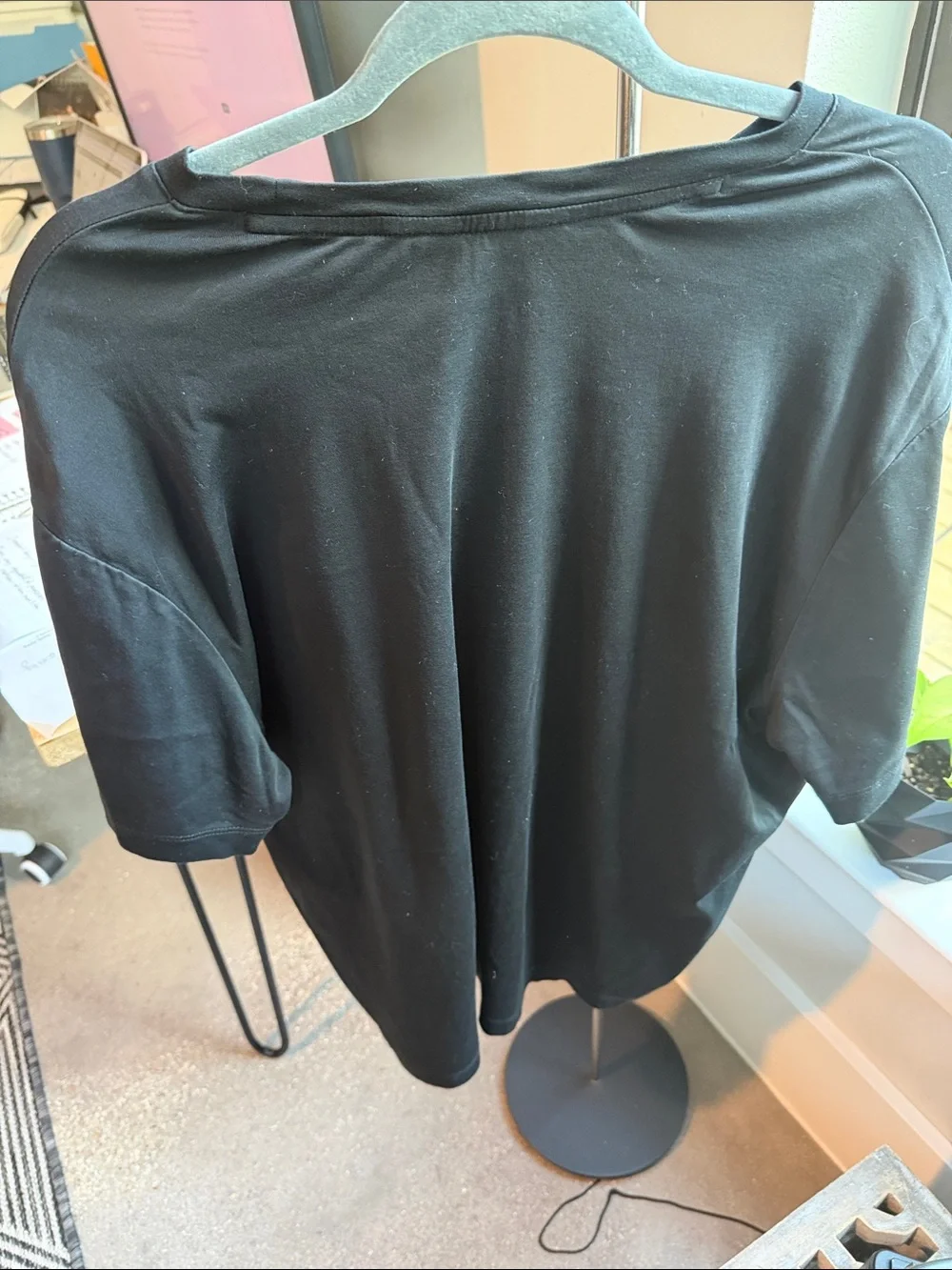 Banana Republic Black Short Sleeve tee. Size XL